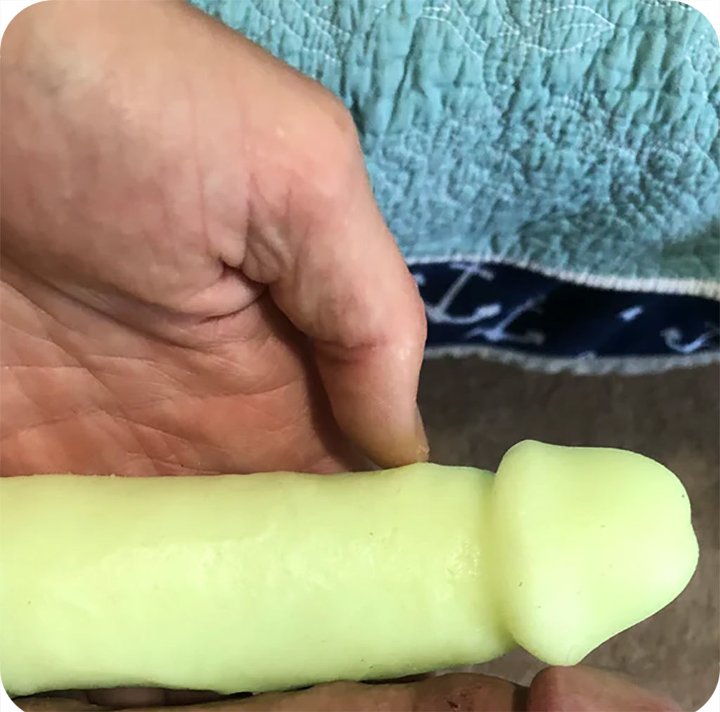 Clone-A-Willy Vibrator Kit in Glow in the Dark