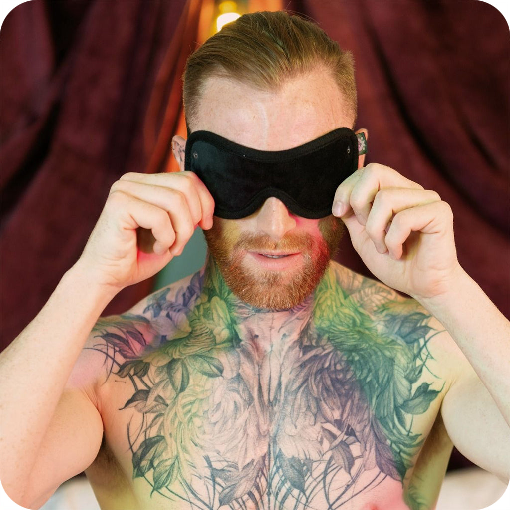 Sei Mio Strict Tease: Luxurious Sensory Play & Ribbon Restraint Seduction Kit