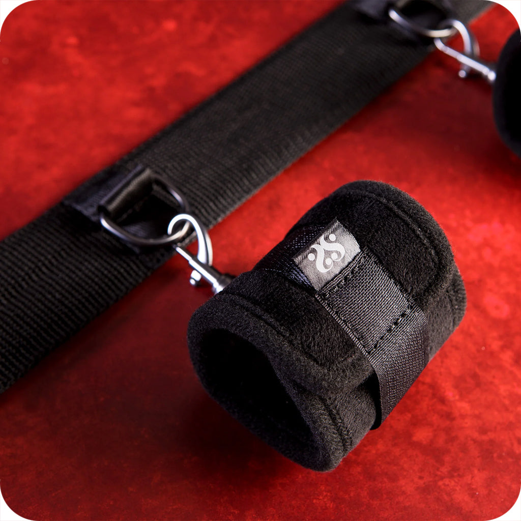 Sei Mio Spread The Love Luxury Spreader Bar & Restraint Set