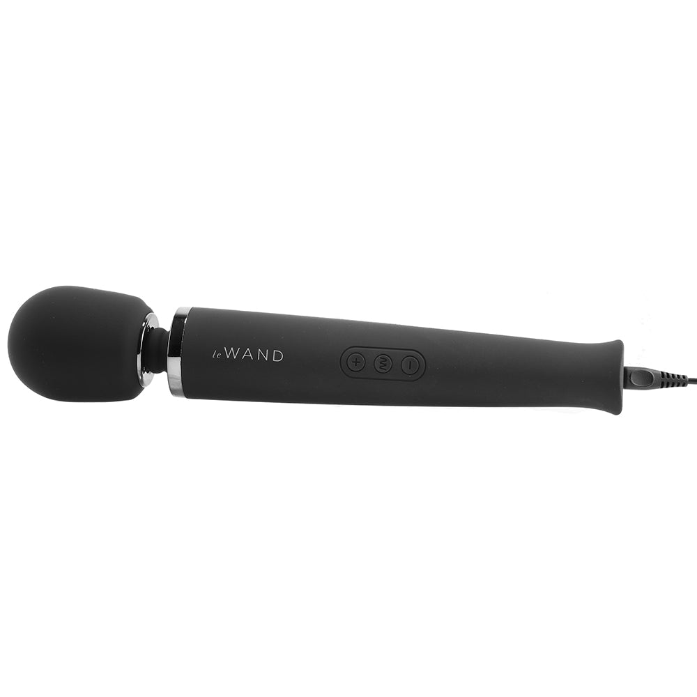 Le Wand Le Wand Rechargeable Massager in Black - Magic Wands - HoneyHugs Canada (View 3)