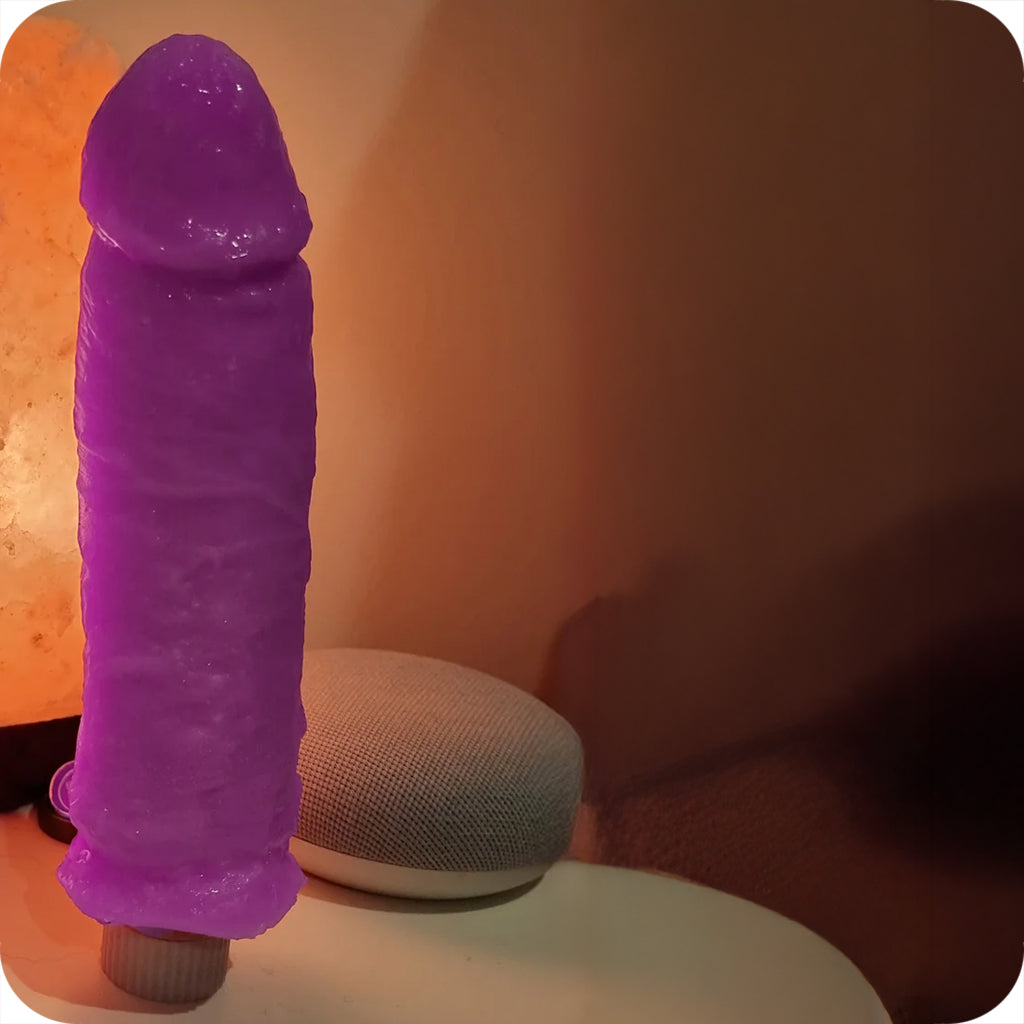 Clone-A-Willy Vibrator Kit in Neon Purple
