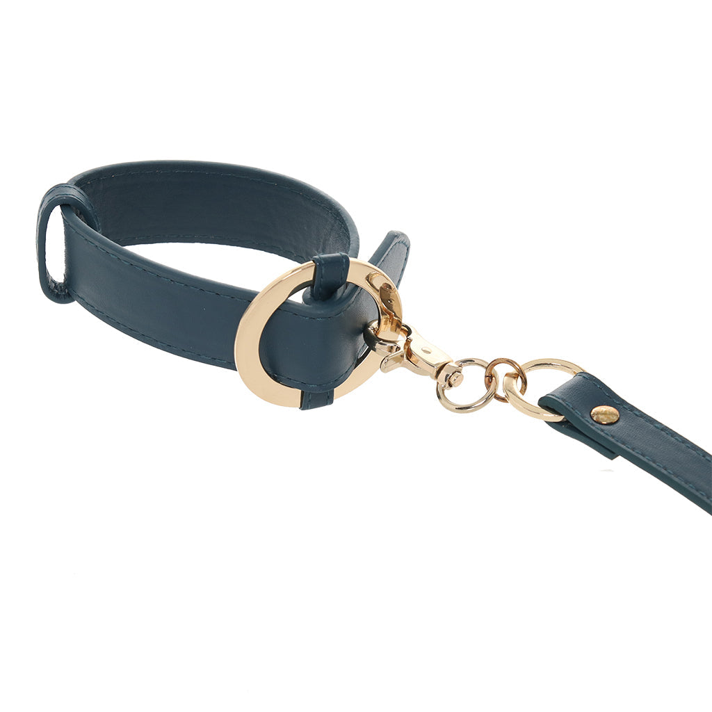 Ouch! Halo Hogtie Connector in Verdant Green Vegan Leather for Exquisite Restraint