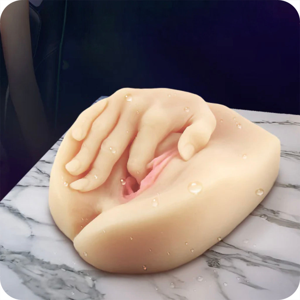 EnLust Dream Girls of AI Selena Vibrating Stroker