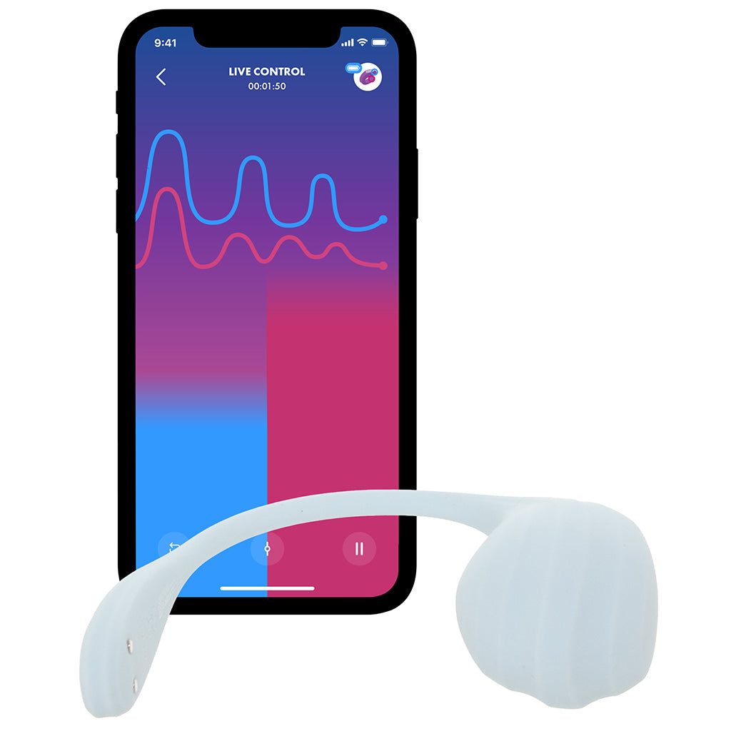 Satisfyer Satisfyer Smooth Petal Wearable Vibe in Light Blue - Vibrators - HoneyHugs Canada (View 3)