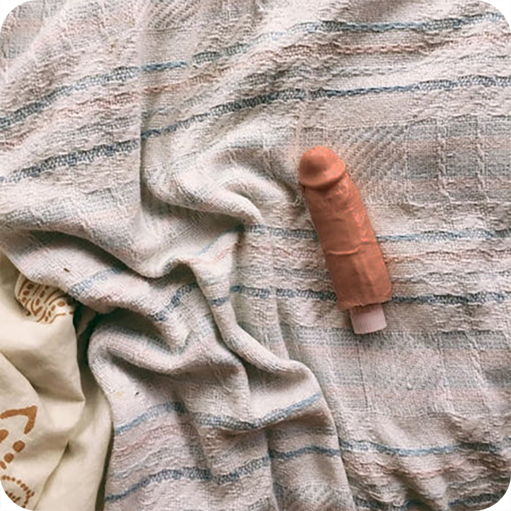 Clone-A-Willy Vibrator Kit in Medium Skin Tone