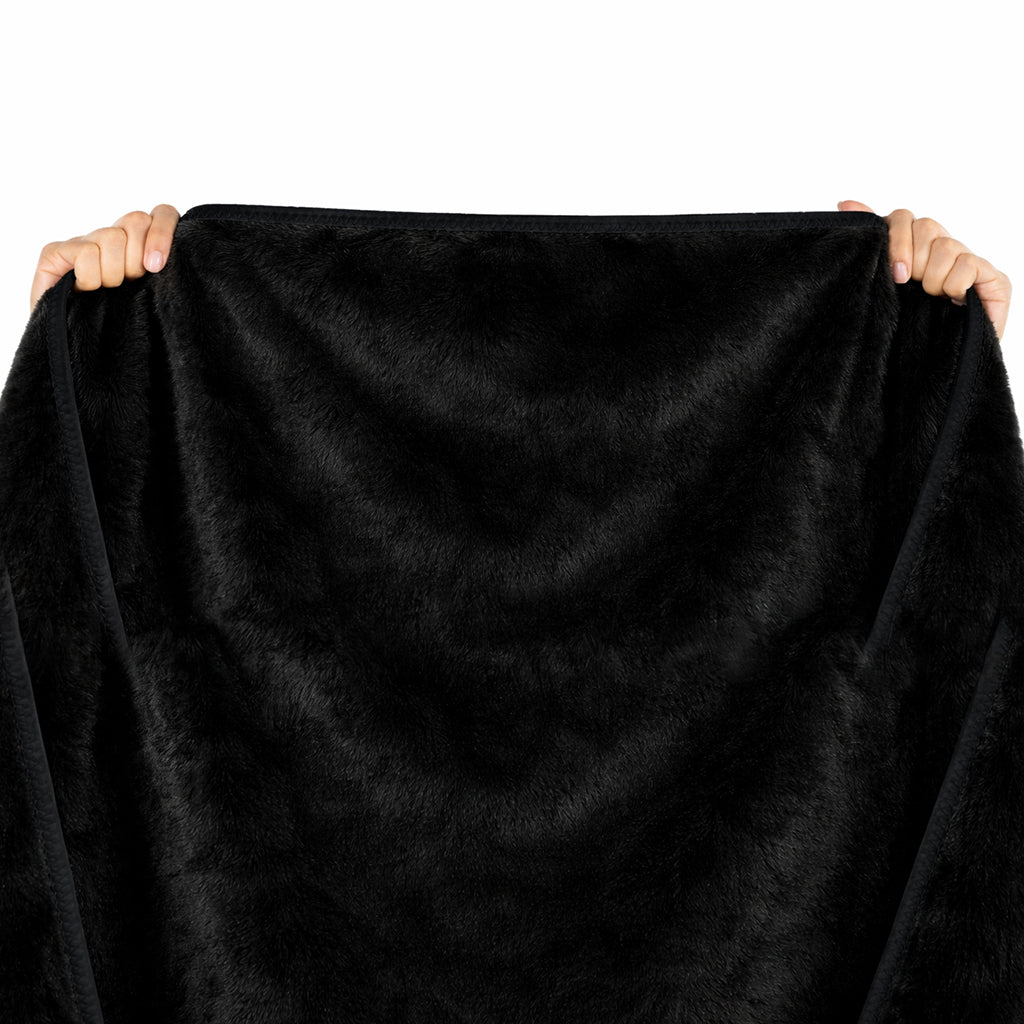 Fascinator Queen Faux Fur Throw in Black